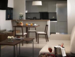 A kitchen or kitchenette at Agua Hotels Riverside