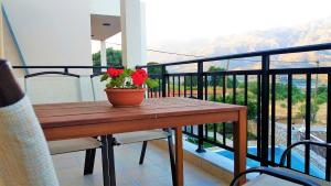 Imagen de la galería de Petrochori ApartHotel, en Petrochori