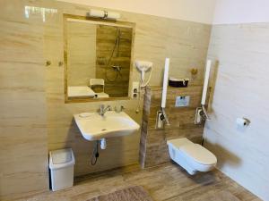 Kúpeľňa v ubytovaní Apartamenty Tomalówka Koscielisko + 37 fotografií