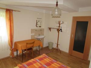 Fotografie z fotogalerie ubytování Ferienwohnung Öderhof v destinaci Saaldorf