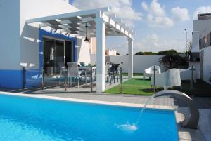 Πισίνα στο ή κοντά στο Casa da Praia & Casa da Mare da Alta by Estilo Lusitano, com piscina privada +36 φωτογραφίες