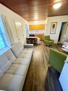 Istumisnurk majutusasutuses Surf Studio Beach Resort