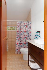 Kúpeľňa v ubytovaní Casa Bartzis, Close to Orosi and Tapanti National Park