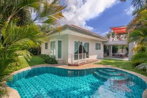 The swimming pool at or close to Leelawadee Pool Villa BBQ&Pool party