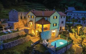 Πισίνα στο ή κοντά στο Villa Sirotnjak