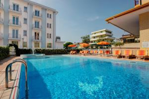 Bazén v ubytování Hotel Jalisco nebo v jeho okolí