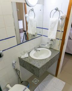 Bilik mandi di Palácio Do Rio Hotel