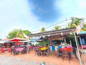 Restoran või mõni muu söögikoht majutusasutuses Pangkor Coral Bay Resort(2 bedrooms)