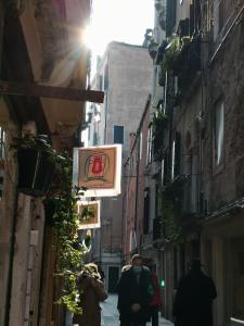 Certifikát, ocenenie alebo iný dokument vystavený v ubytovaní LA GUGLIA - Guglia House-CANNAREGIO-VENEZIA