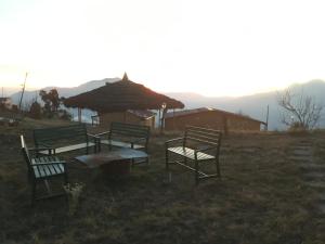 Gallery image of The Hillans Resort & Cottages in Kanatal