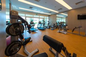 Фітнес-центр і / або тренажери в Retaj Baywalk Residence