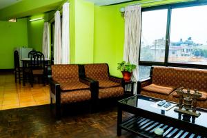 Posezení v ubytování KBB Hotel and Apartments Hosted by Hostmandu