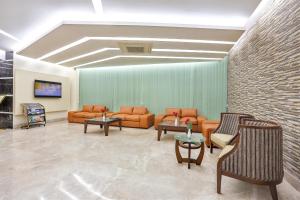 A seating area at Grand Mostafa Hotel Ababil