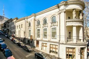 Photo de la galerie de l'établissement Town Center Rustaveli ApartHotel, à Tbilissi