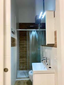 Kúpeľňa v ubytovaní Pearl Apartment Pula + 30 fotografií