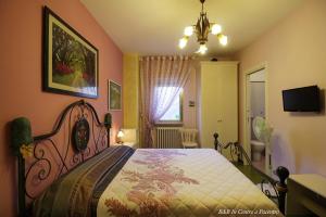 TV a/nebo společenská místnost v ubytování B&B In Centro a Pacentro