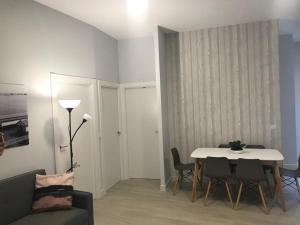 Część wypoczynkowa w obiekcie Apartamentos La Encarnación III