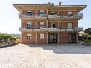 Gambar di galeri bagi Apartment in Tuoro sul Trasimeno with pool di Tuoro sul Trasimeno