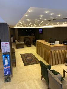 The lobby or reception area at Golden Rain Hotel Old City