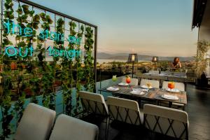 Reštaurácia alebo iné gastronomické zariadenie v ubytovaní Saz City Life Boutique Hotel