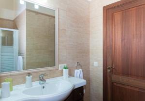 A bathroom at 155 Finca Son Rossignol by Mallorca Charme