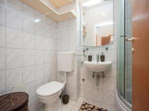 Ванная комната в Deluxe Apartment Toni +16 фотографий