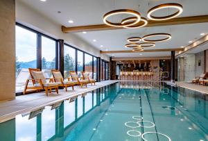 Basen w obiekcie Grandhotel Tatra lub w pobliżu