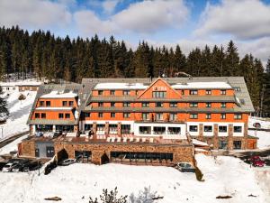 Obiekt Grandhotel Tatra zimą