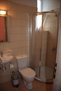 Christina Guest House tesisinde bir banyo