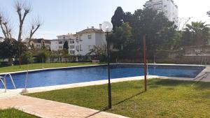 The swimming pool at or close to Carihuela Park Palace Studio