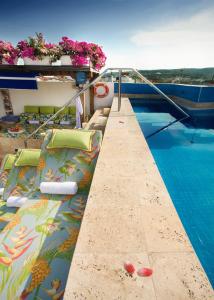 Bazén v ubytování Hotel Casa Quero nebo v jeho okolí