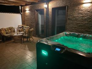 Fotografia z galérie ubytovania SG chalupa ŠTIKOV - Podkrkonoší - s celoročním privátním wellness v destinácii Nová Paka