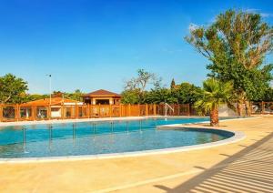 Πισίνα στο ή κοντά στο Le Solèou