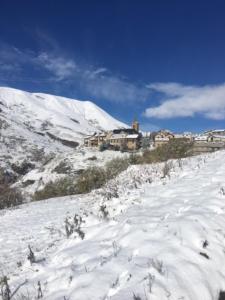 The chalet de la Meije - Facing the Plateau d'Emparis kapag winter