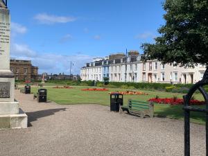 Gallery image of Ayr Loft Apartment with Fabulous Views in Ayr