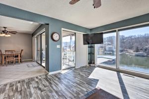 Billede fra billedgalleriet på Waterfront Condo with Community Perks in Osage Beach i Osage Beach