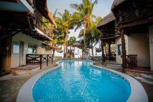 Bazén v ubytování Holbox Dream Beachfront Hotel nebo v jeho okolí