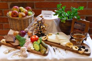 Makanan di atau berdekatan hotel