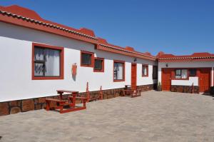 Imagen de la galería de Timo's guesthouse accommodation, en Lüderitz