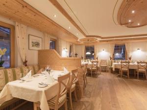 Posezení v ubytování Hotel & Restaurant Gasthof Belchenblick + 19 fotografií