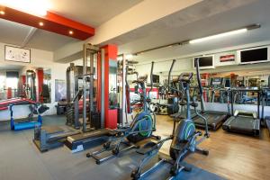 Fitness centrum a/nebo fitness zařízení v ubytování Pontikonisi Hotel & Suites