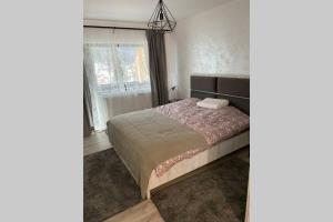 En eller flere senge i et værelse på Casa Skadi, Zamora,Busteni + 68 billeder