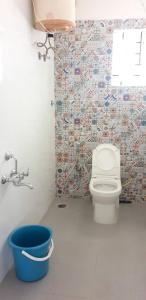 Ένα μπάνιο στο Tranquil Serviced Apartments - HSR Layout