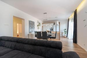 Posedenie v ubytovaní Apartman Tragos