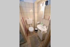 Ένα μπάνιο στο HBR Friendly Apartment