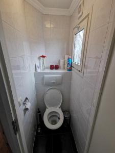 Vonios kambarys apgyvendinimo įstaigoje Giet Oan gelegen op Resort Venetië