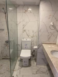 Koupelna v ubytování Tuntas Family Suites Kusadasi