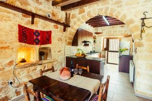 Gallery image of Karydhia Cottage in Pano Arodes