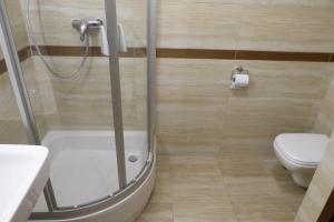 Ένα μπάνιο στο Apartament Perełka +21 φωτογραφίες