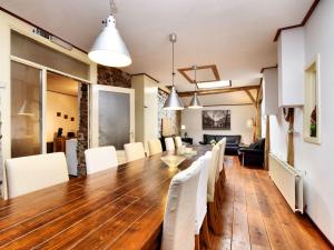 Posezení v ubytování Rustic Farm Stay in Rogery